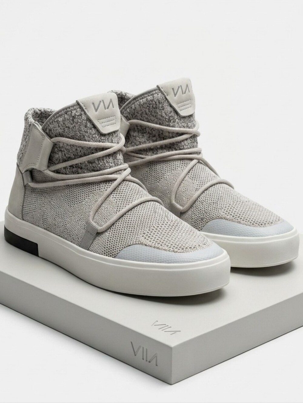 509. VIA Footwear Ash Grey Knit High-Top Weatherproof Sneakers Size 9